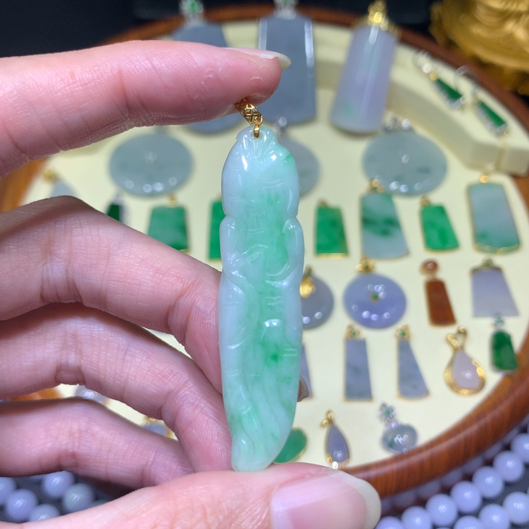 翡翠吊坠(不含链)未镶嵌