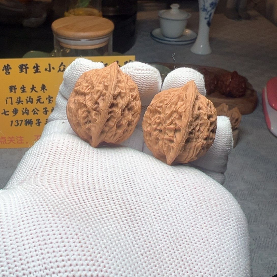 文玩核桃吊坠鸭蛋虎9110