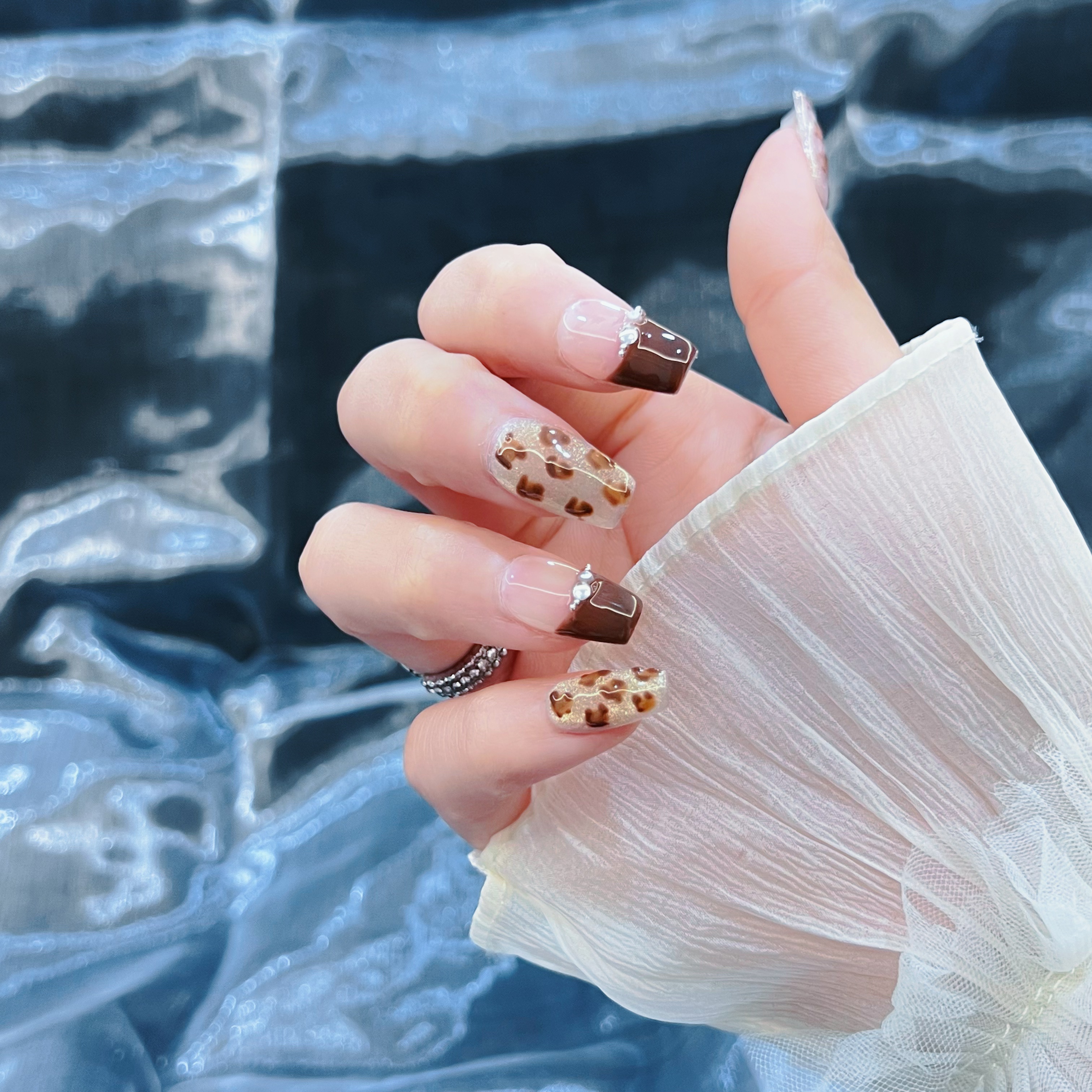 【黑松露】银色豹纹简约百搭指甲片气质显白可拆卸手工穿戴甲