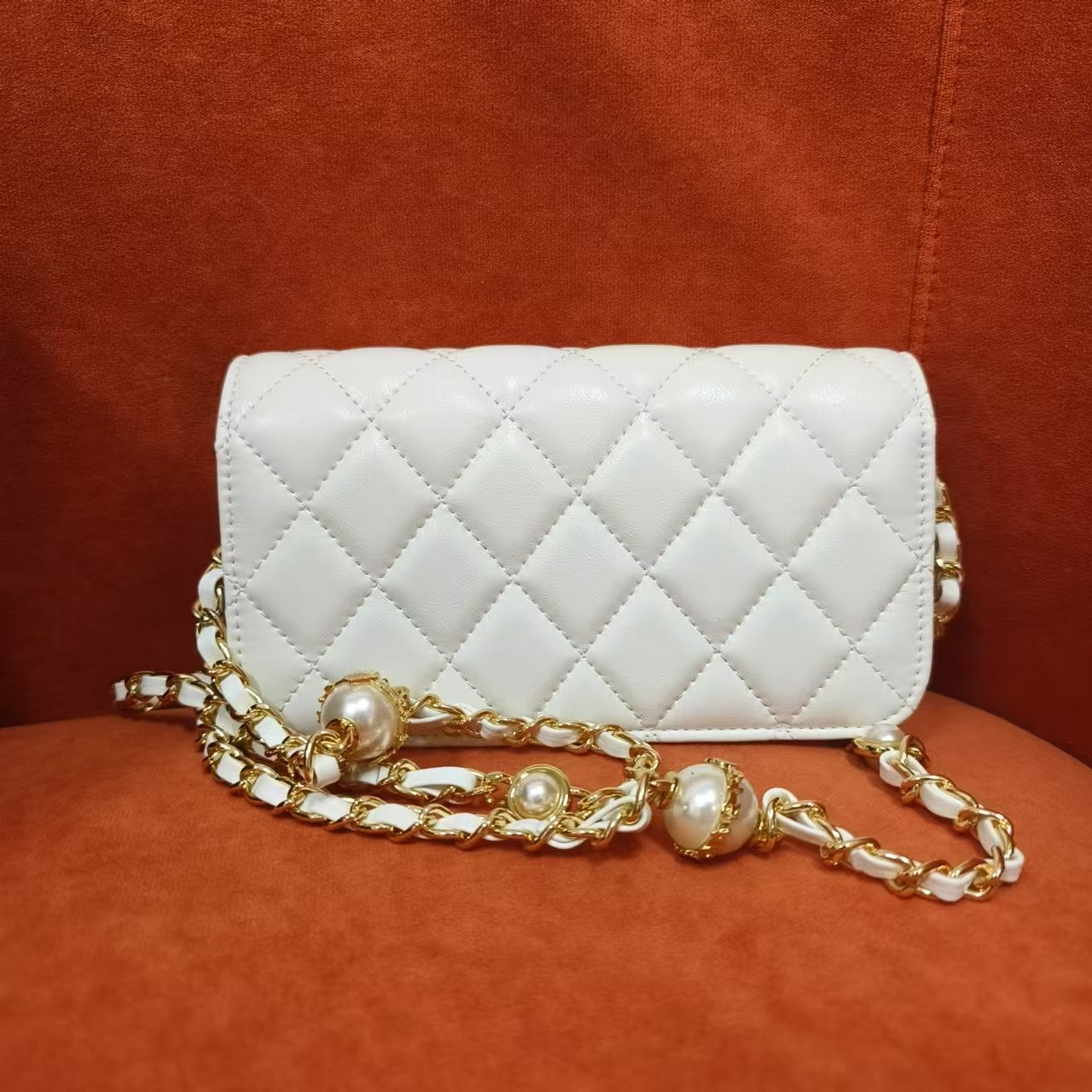 潮流打造真皮女士斜挎包 0477 白色