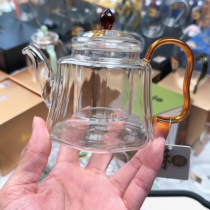 禾器琥珀色锦瑞壶