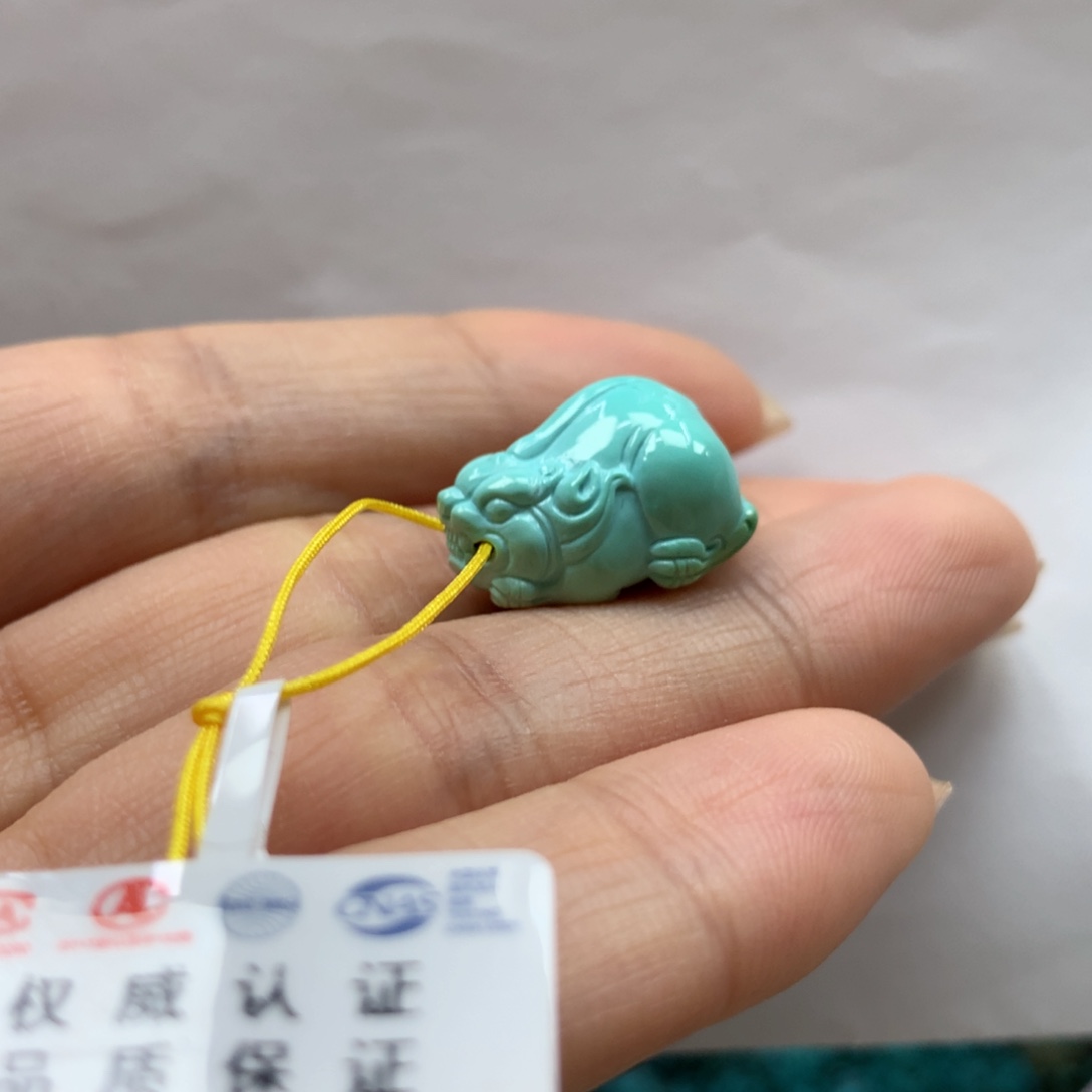 绿松石配饰未镶嵌