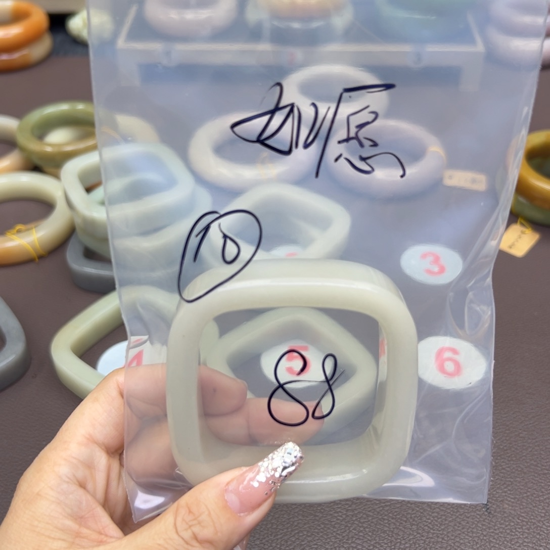 石英质玉手镯合金