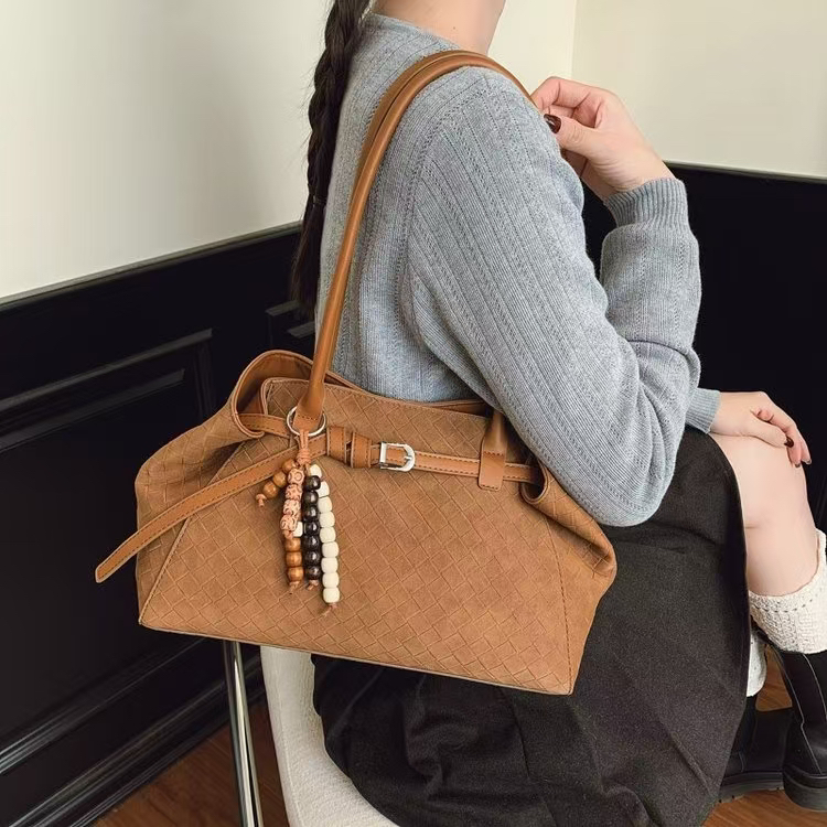 039简约风大容量秋冬通勤单肩斜挎麂皮绒托特包