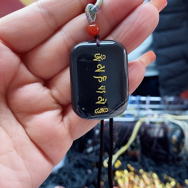 玛瑙/玉髓颈饰合金