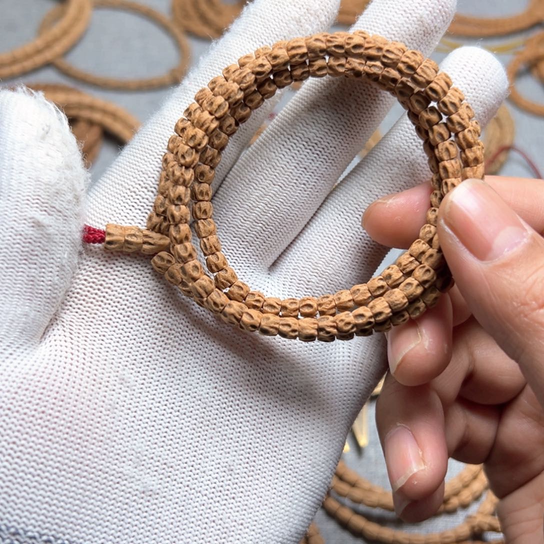 柏香籽/百香籽手串?***言