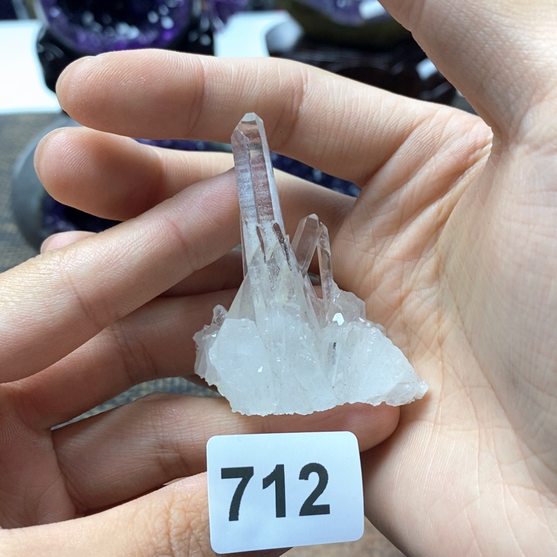 紫晶未镶嵌大型摆件（非配饰）