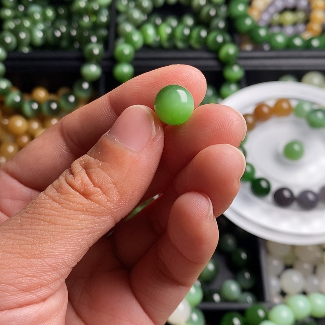 和田玉（碧玉）未镶嵌珠宝半成品