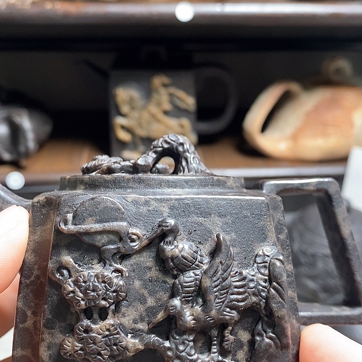 紫砂茶壶松鹤延年