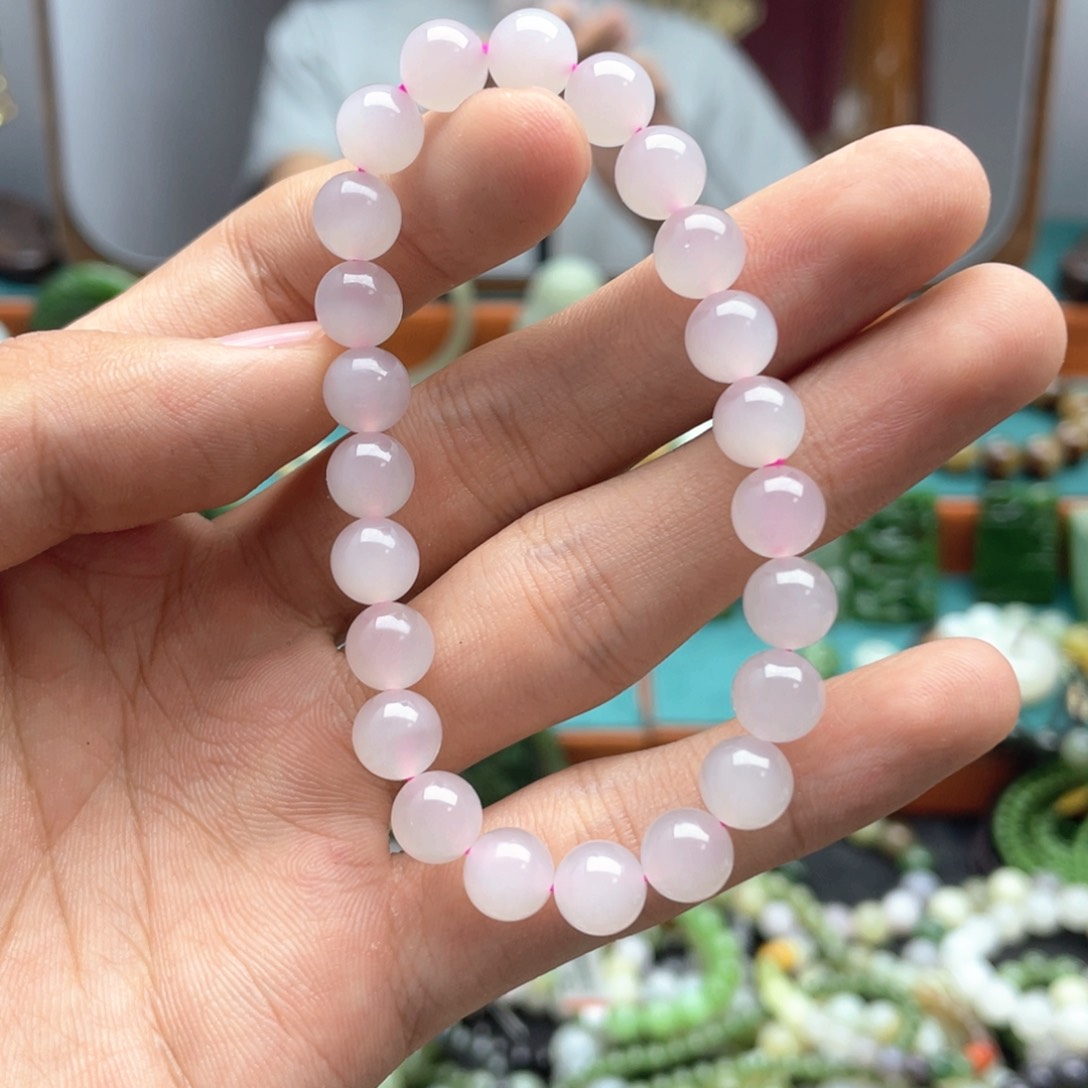 手链未镶嵌和田玉小**?