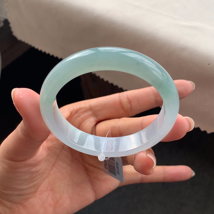 翡翠手镯未镶嵌翡翠手镯56