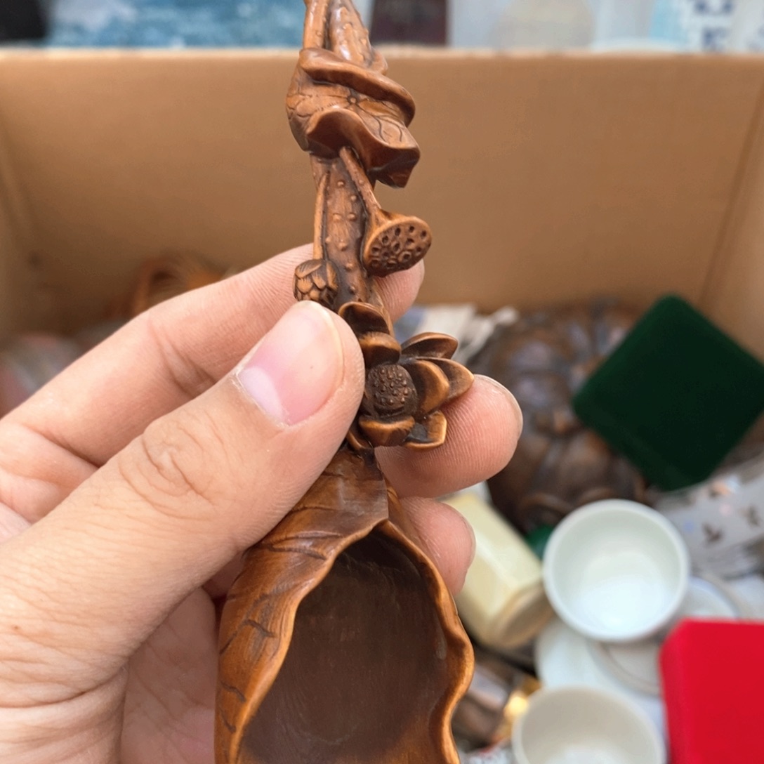 瓷片哈哈哈恍恍惚惚