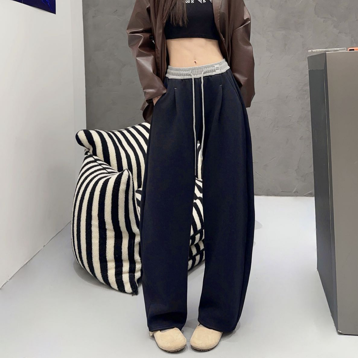 【5829】新款加绒加厚弯刀裤仿牛仔裤