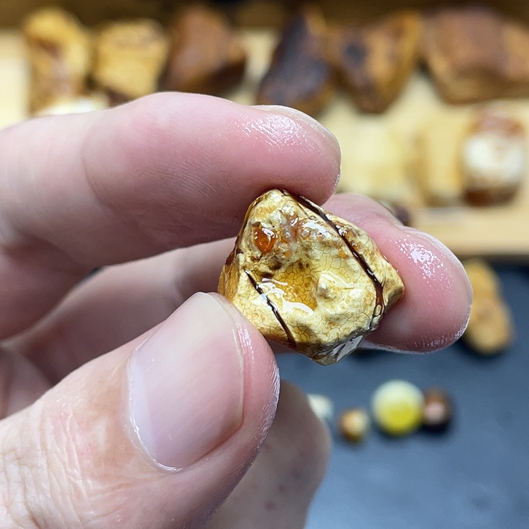 未镶嵌定制琥珀左**声定制