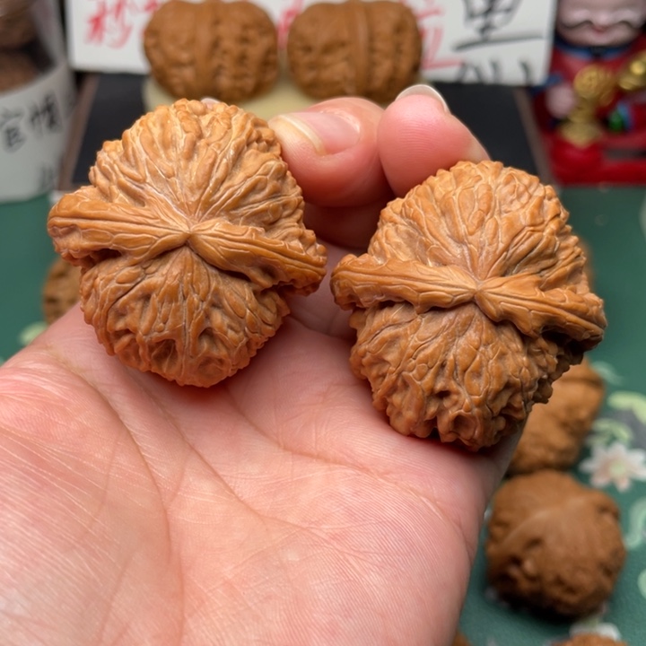 【闪购商品】文玩核桃吊坠42白狮子