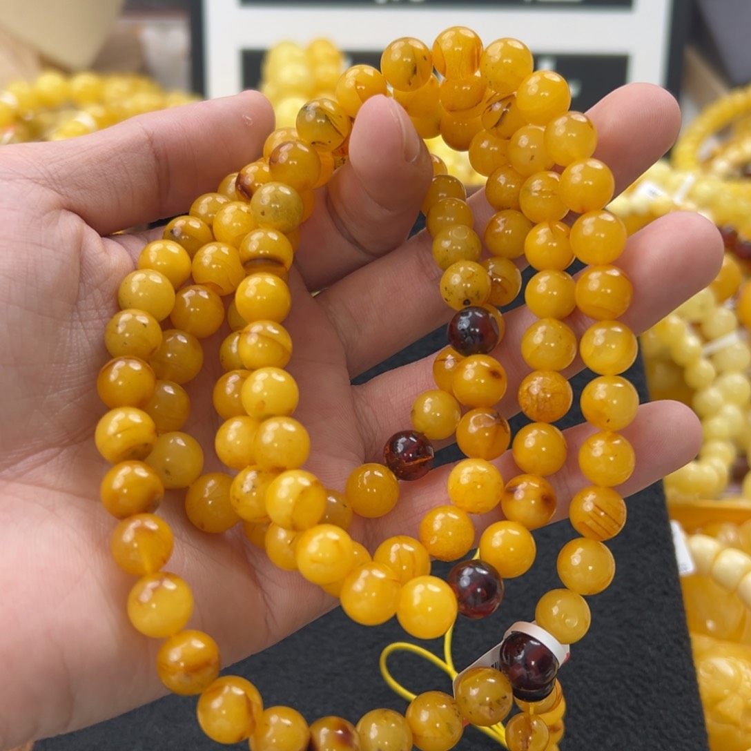 琥珀珠宝奇石未镶嵌