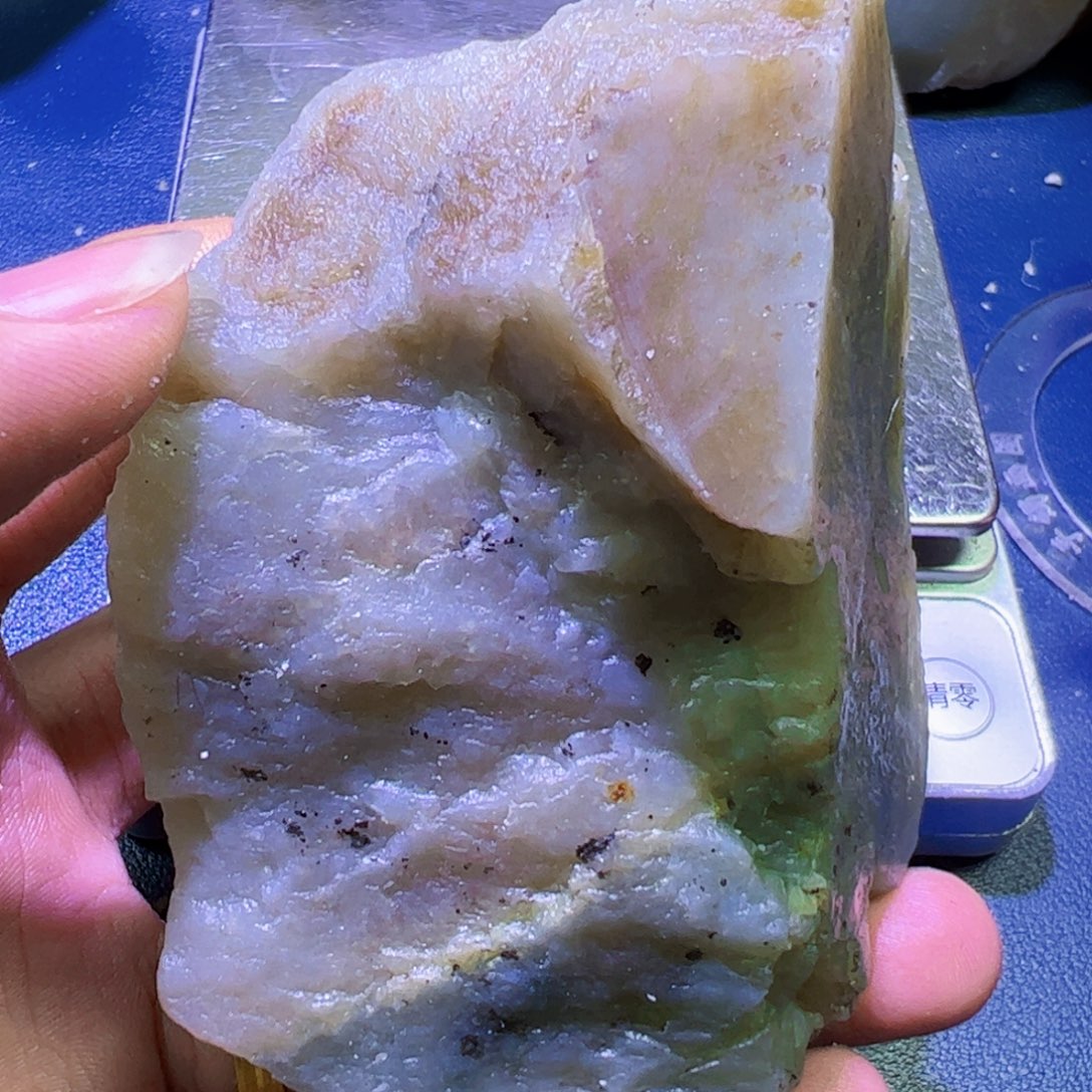 未镶嵌和田玉（糖玉）珠宝半成品