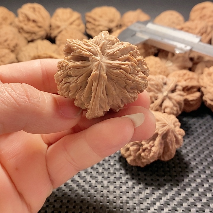 把件文玩核桃南疆撇棱子挂角