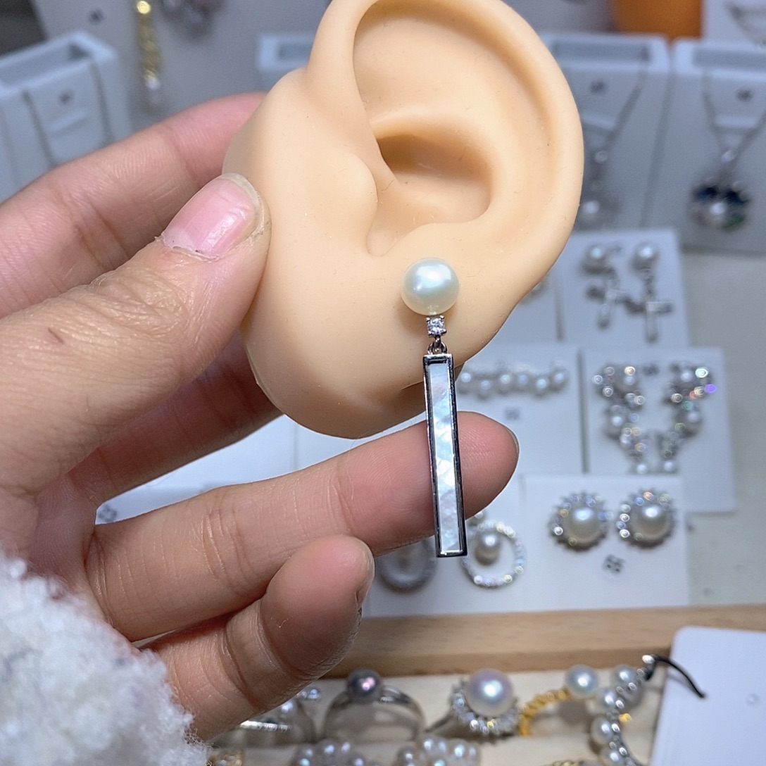 未镶嵌淡水珍珠耳饰