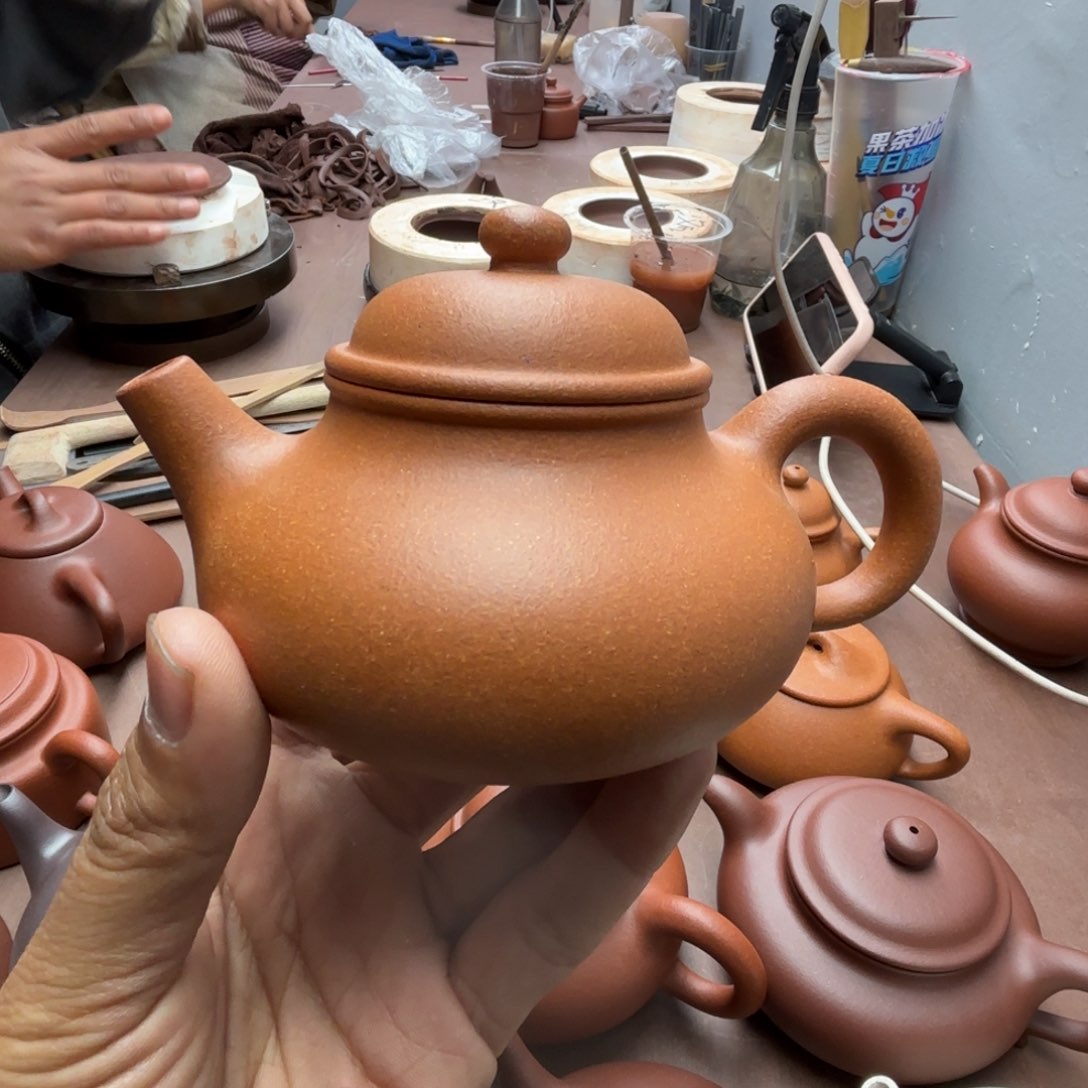 紫砂茶壶容天壶黄降坡220CC