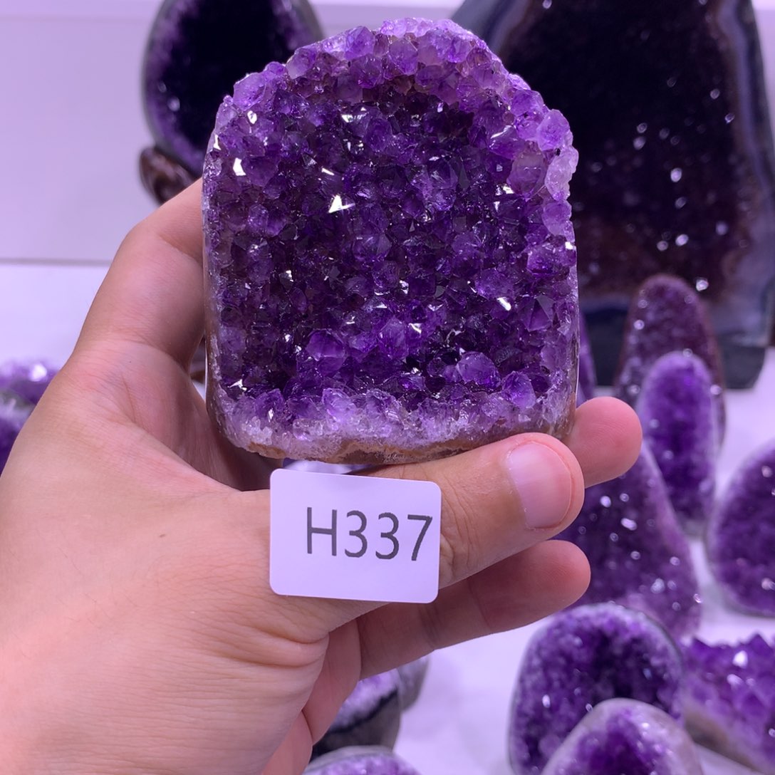 织绣乌拉圭紫水晶摆件337