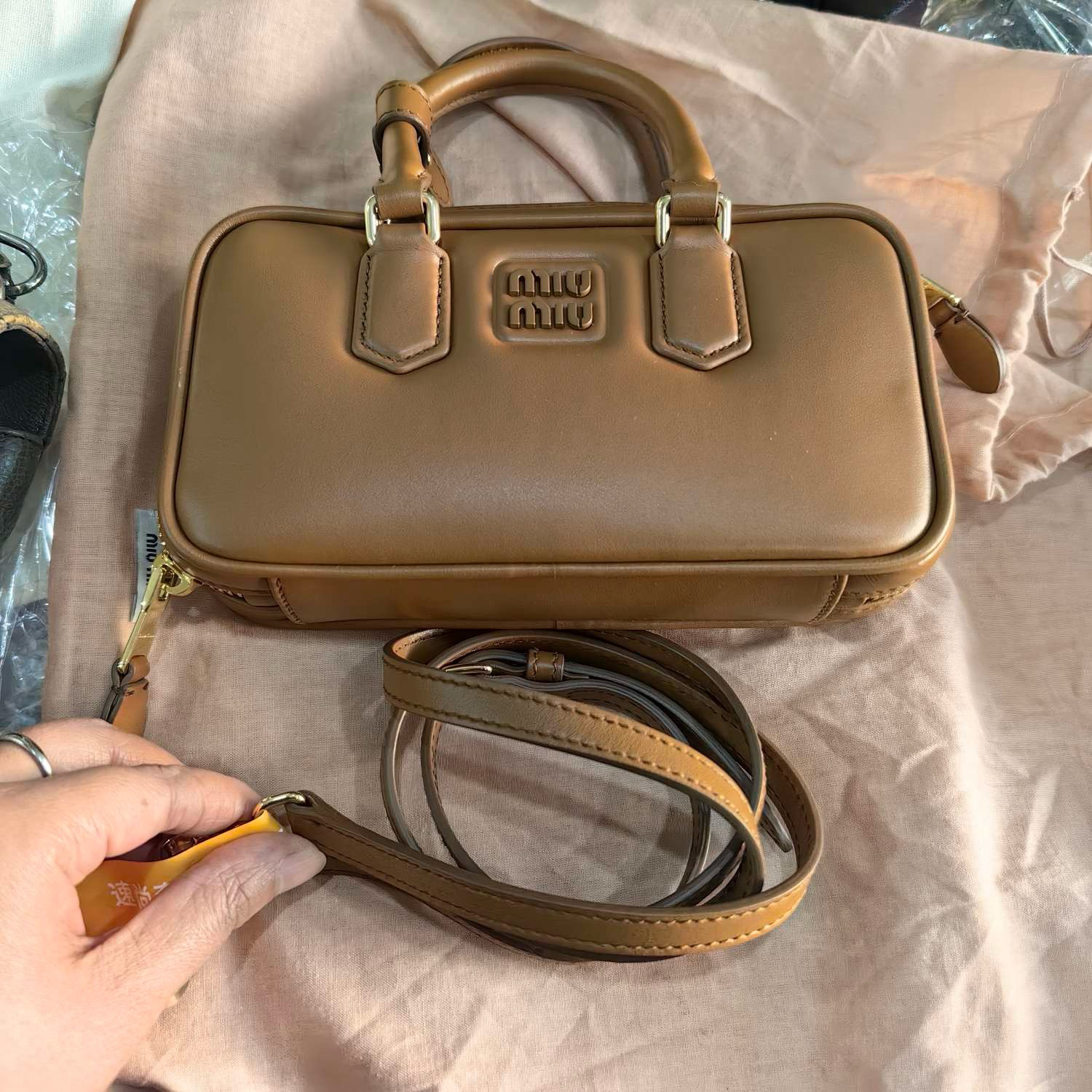 99新 MIU MIU/缪缪 MIUMIU 缪缪 保龄球包mini 手提斜挎包