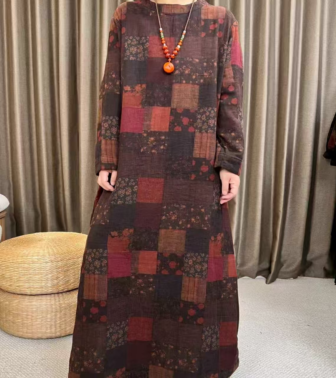 5611长裙休闲圆领连衣裙网红复古时尚方块百搭袍子