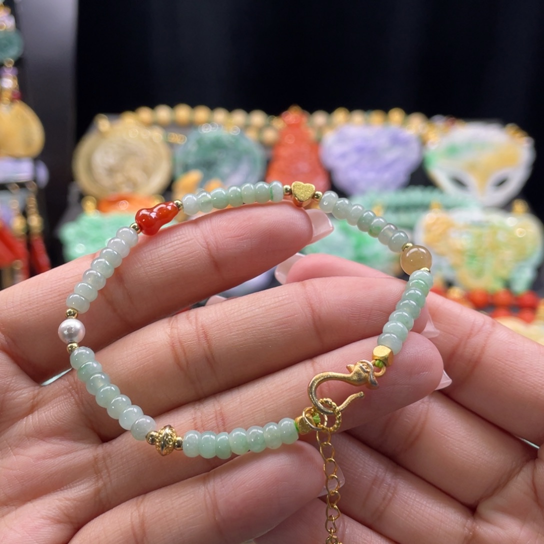 翡翠颈饰未镶嵌代编织