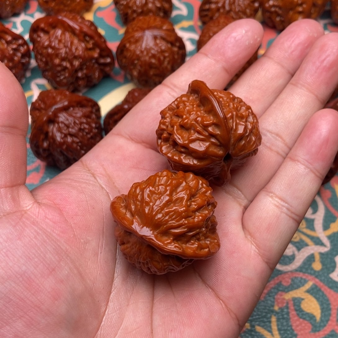 文玩核桃把件林002瓷娃娃