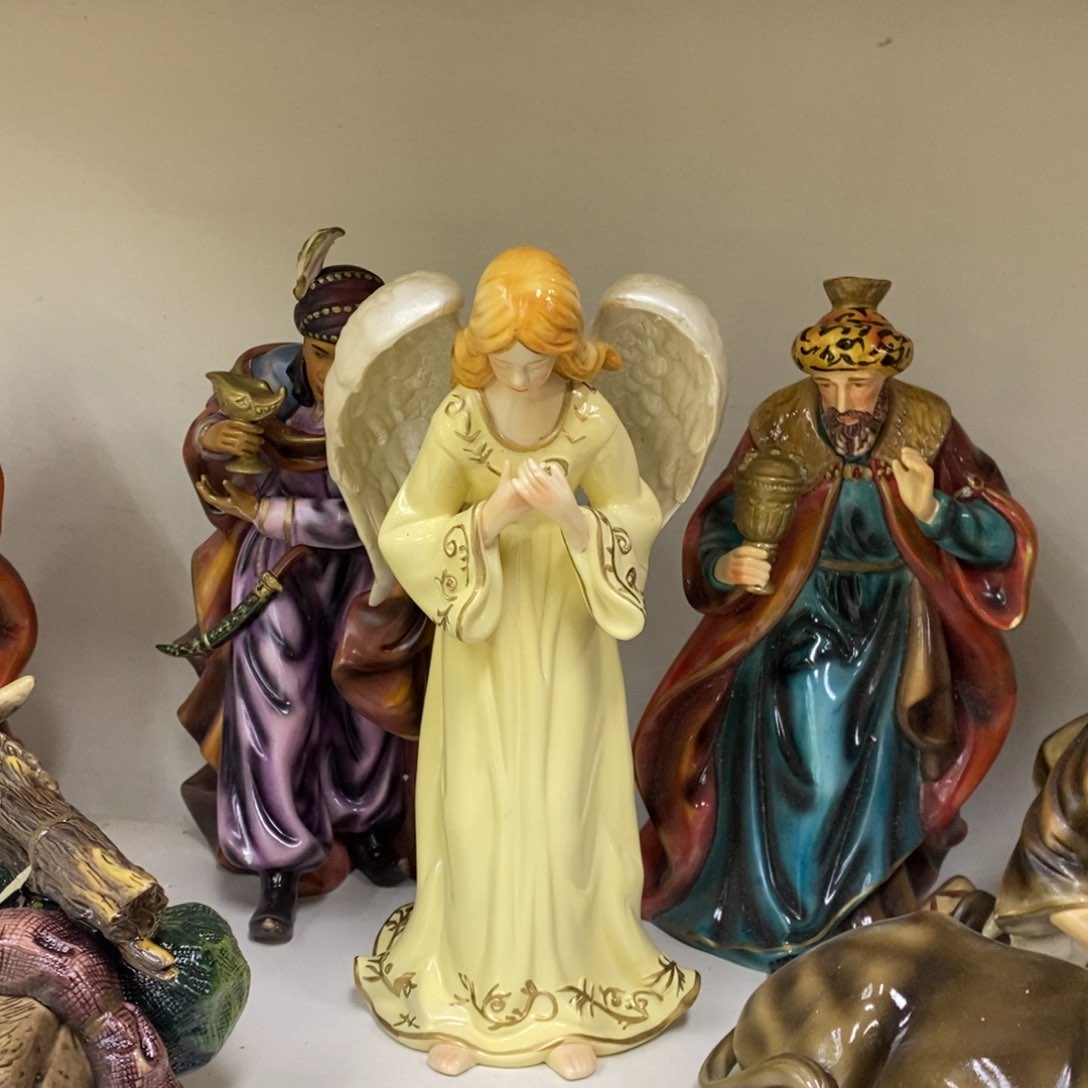 摆件陶瓷材料花瓶摆件