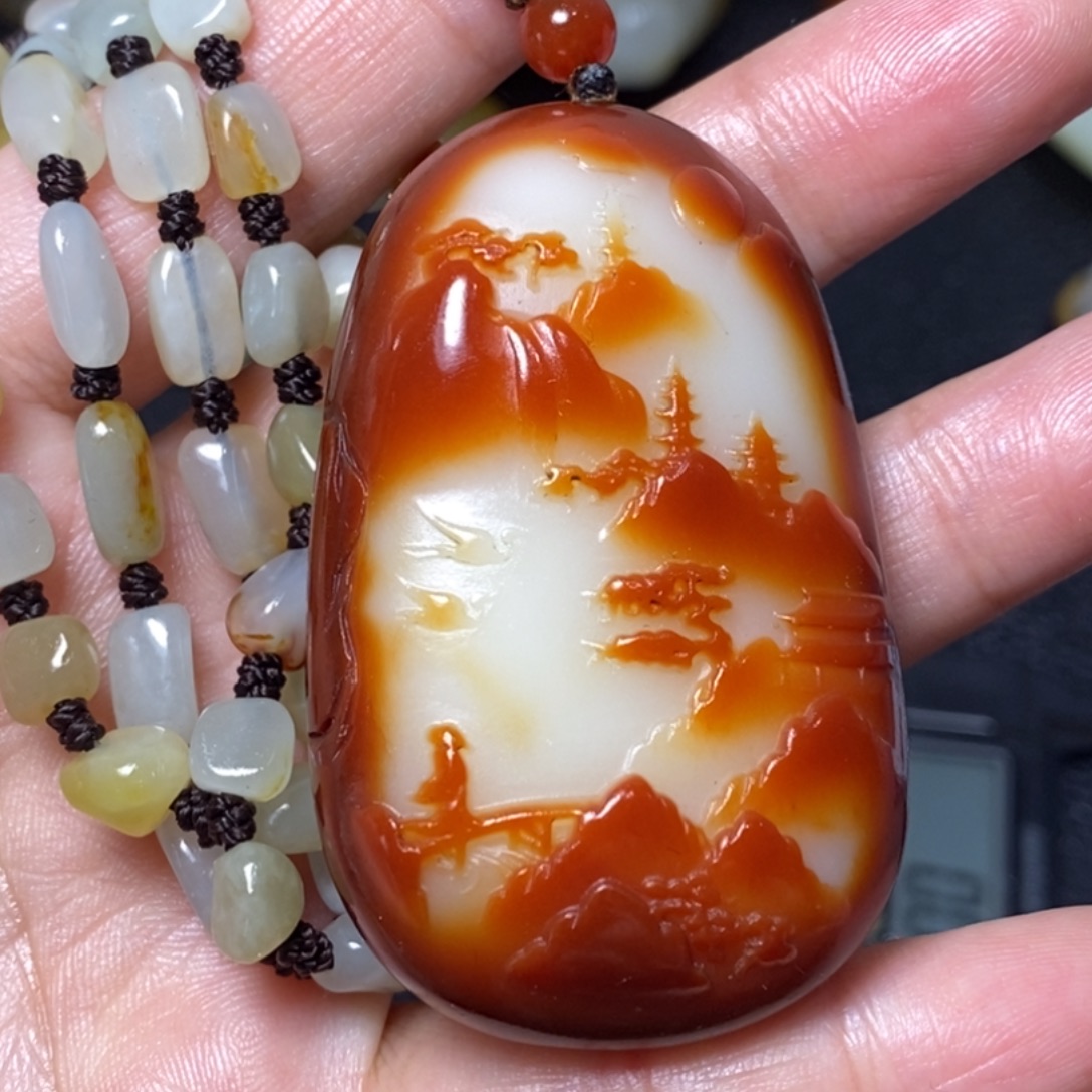 和田玉（糖玉）未镶嵌颈饰