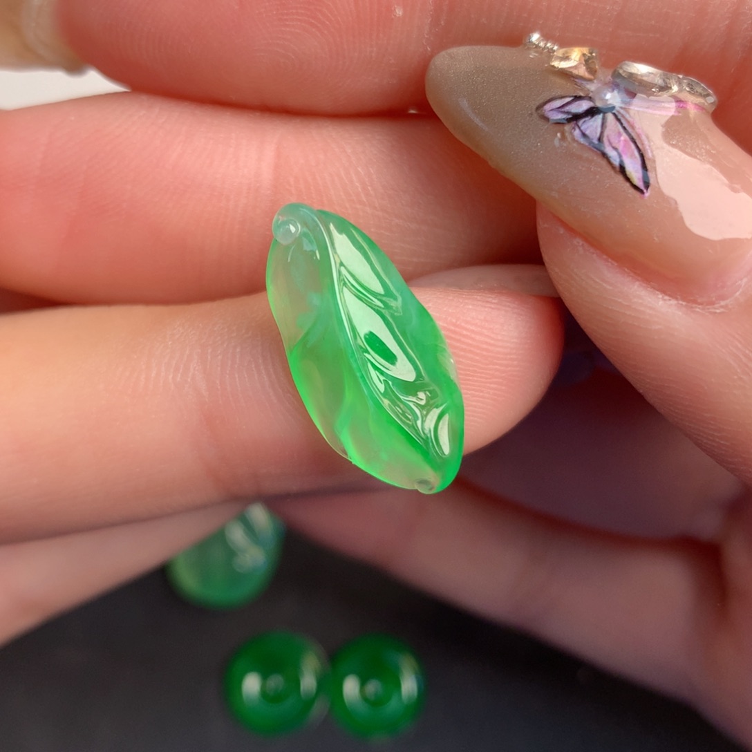 翡翠裸石20.07/9.8/4.38