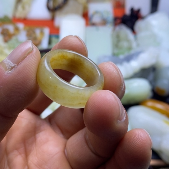 未镶嵌和田玉（糖玉）车挂