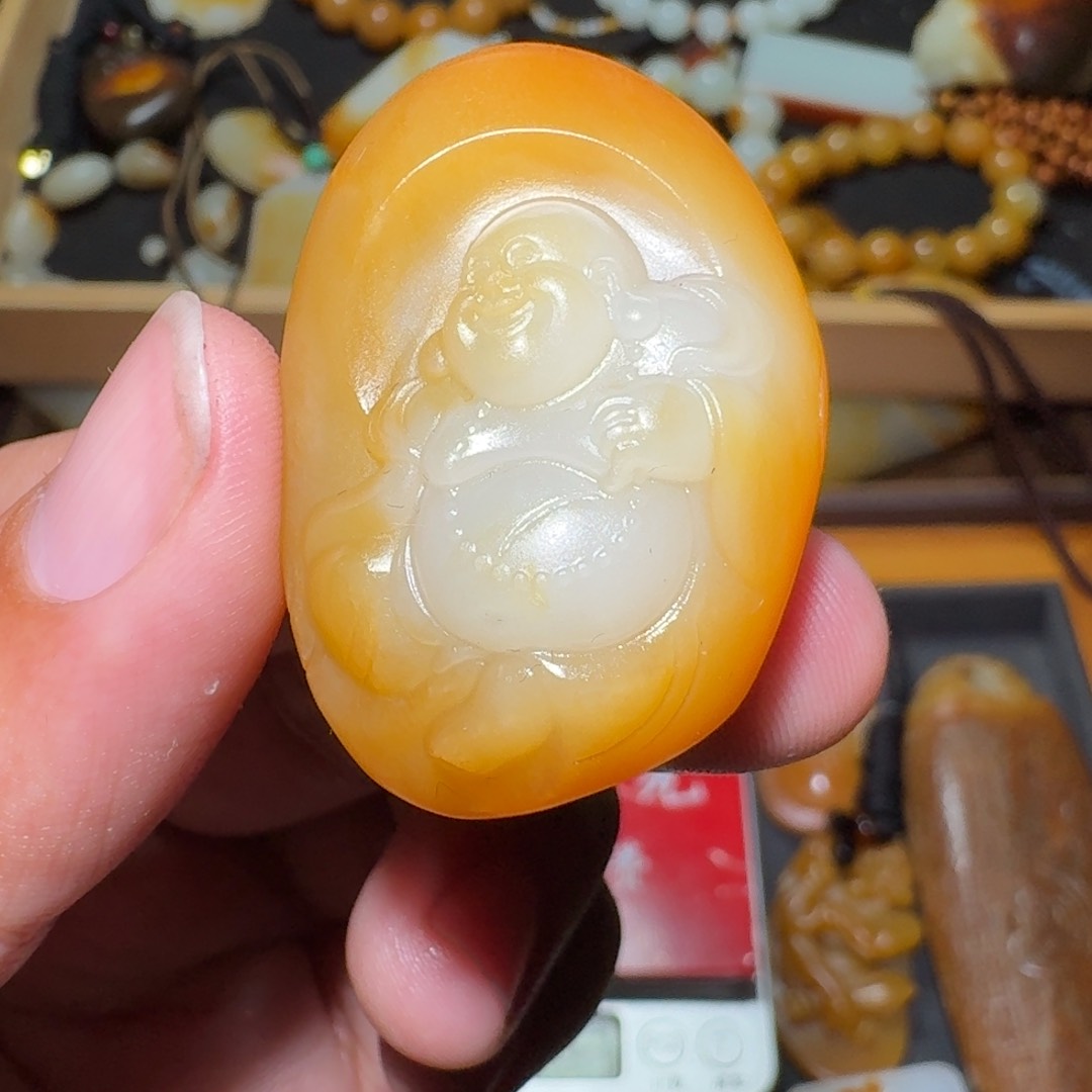 和田玉颈饰未镶嵌王*