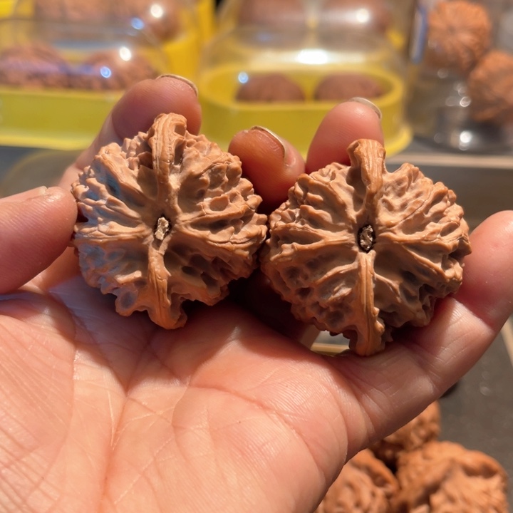 文玩核桃把件-****行苹果43