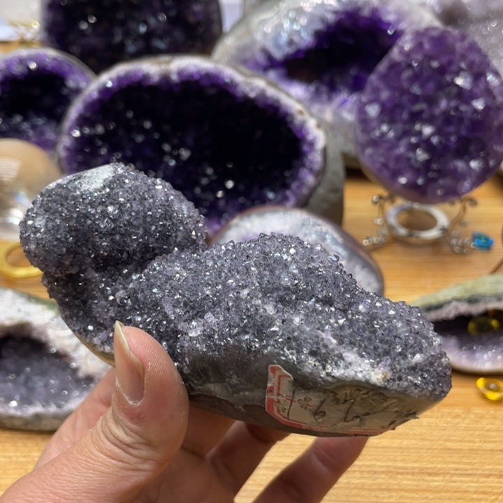 紫晶水晶摆件未镶嵌