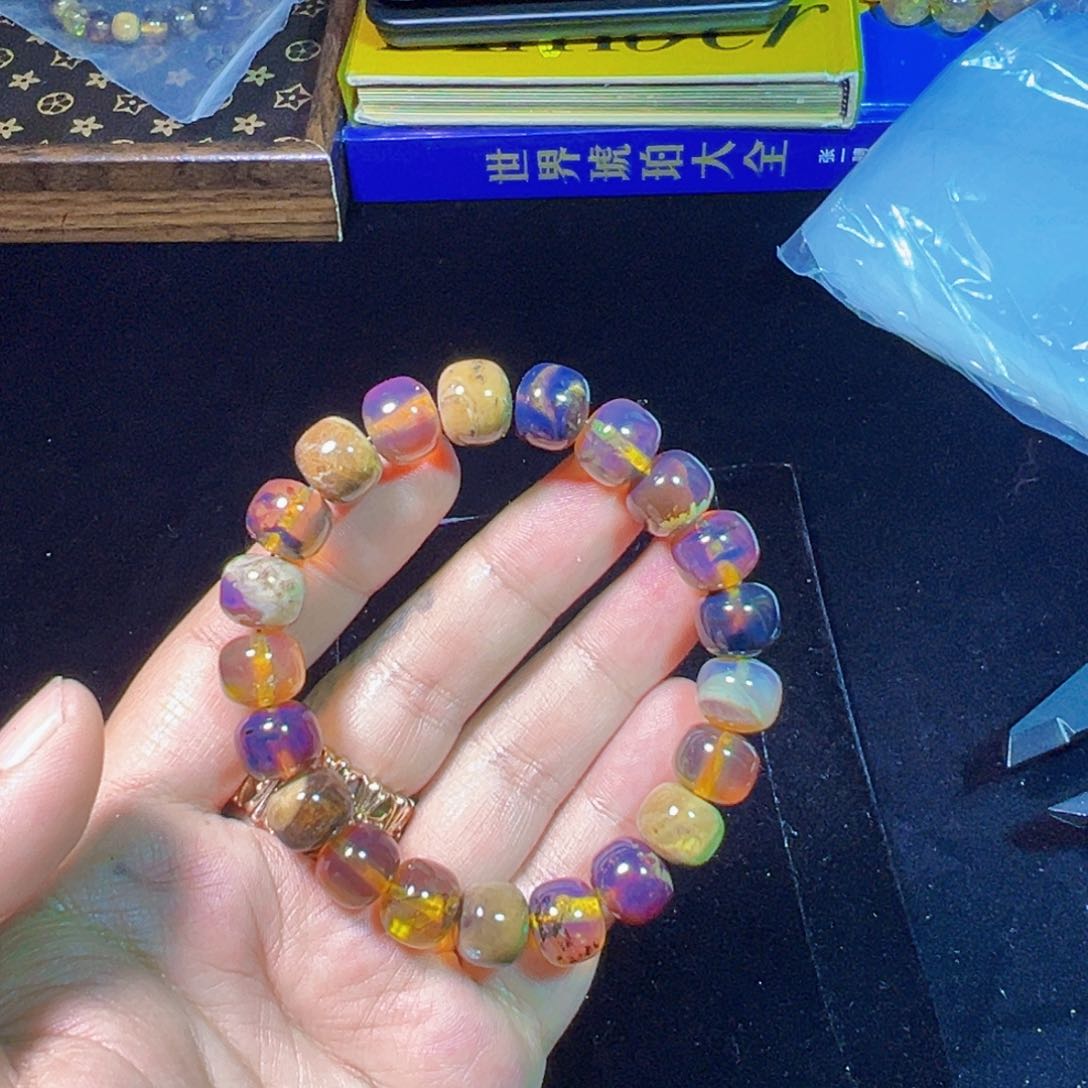 琥珀裸石未镶嵌琥珀