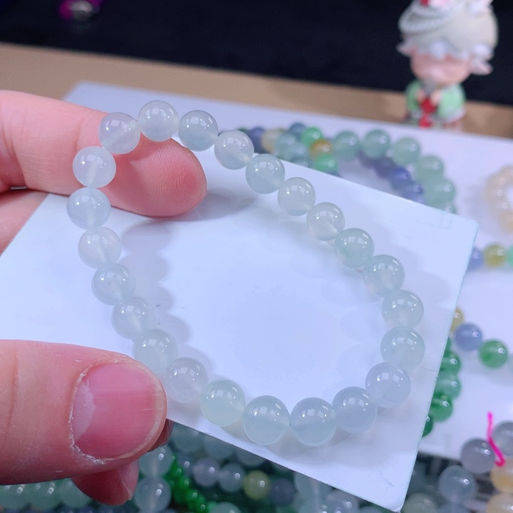 翡翠手链未镶嵌翡翠