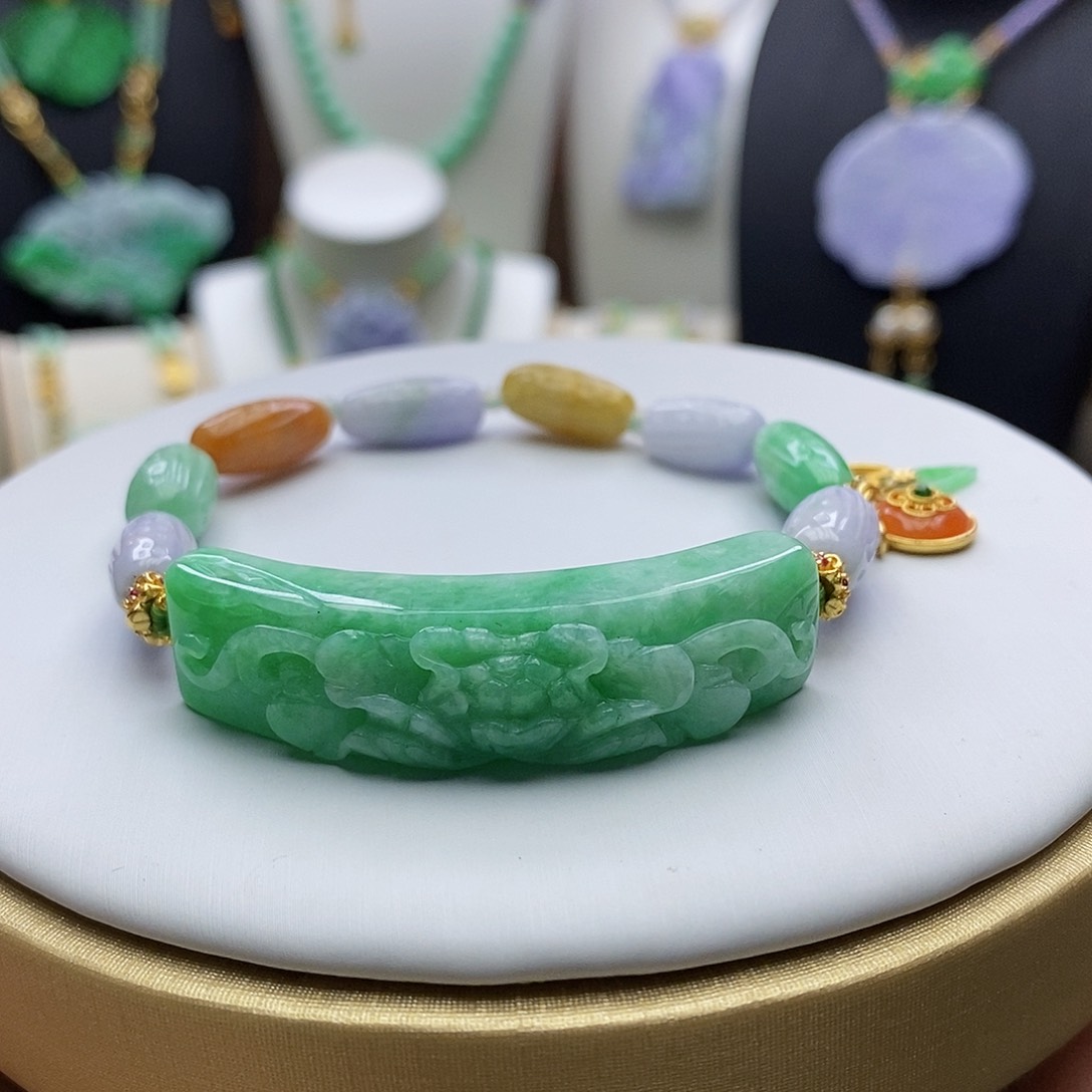 翡翠手链未镶嵌天然