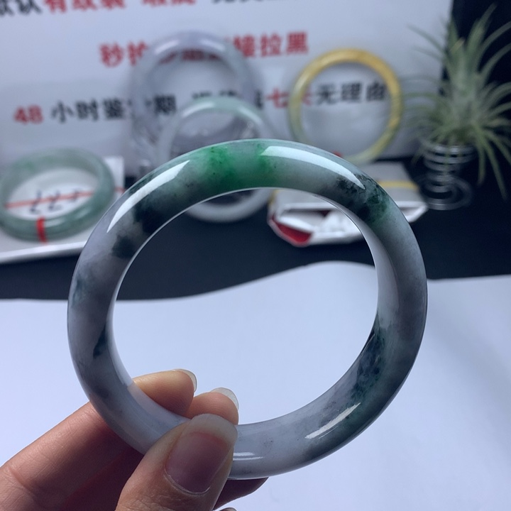 未镶嵌手镯翡翠99