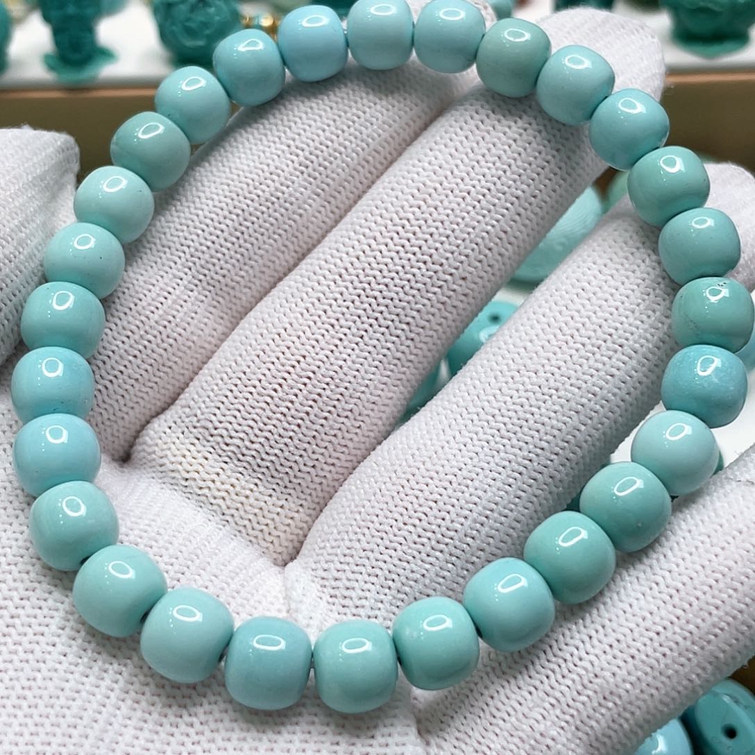 绿松石未镶嵌颈饰