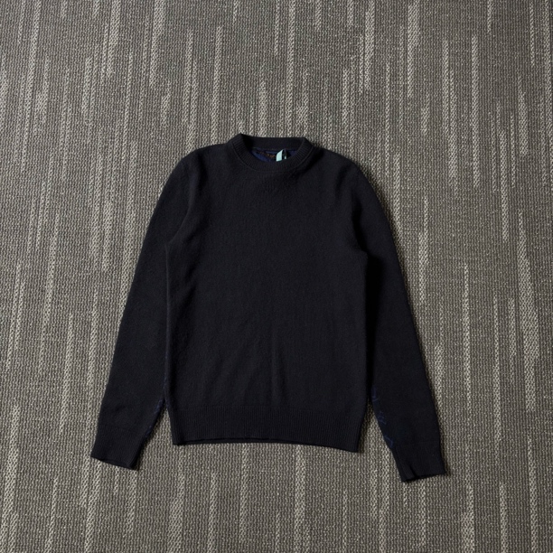 95新 LouisVuitton/路易威登 背后三花圆领套头毛衣/S码/3799