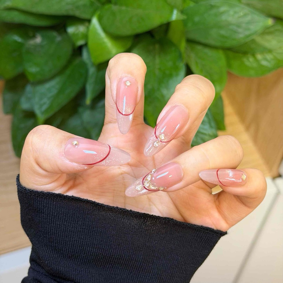 越界 琉璃苣 纯手工法式钻穿戴美甲贴片