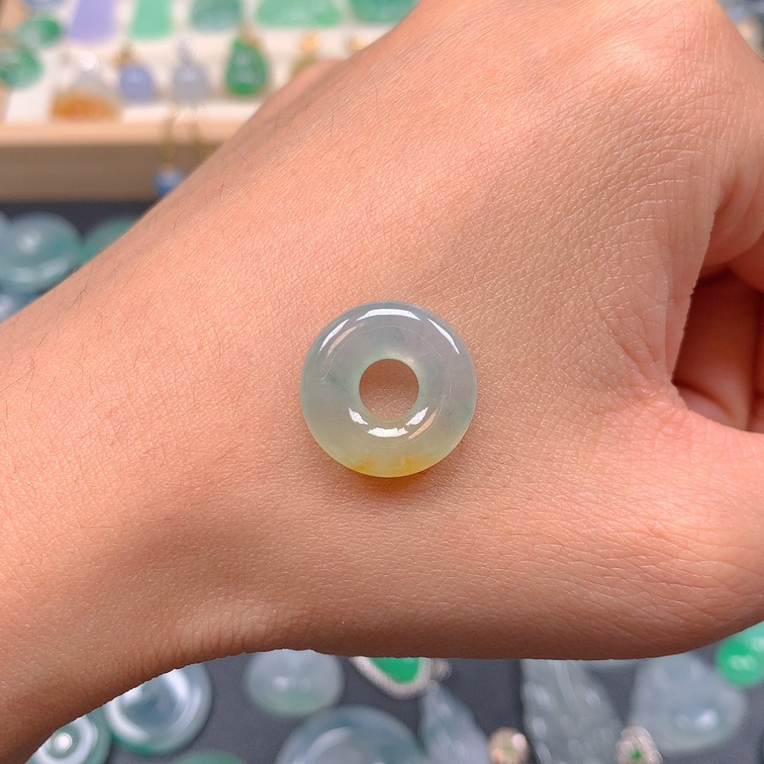 吊坠(赠链)未镶嵌翡翠