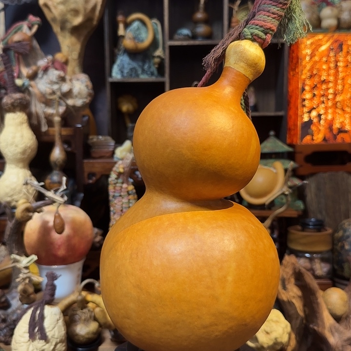 如***念大叶紫檀（黑酸枝木类）