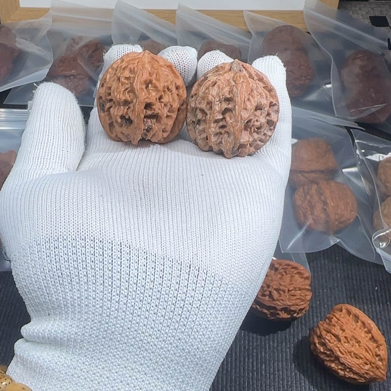 【闪购商品】文玩核桃把件苹果园