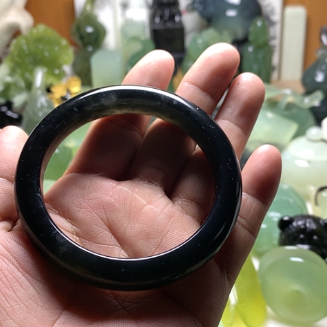 【闪购商品】蛇纹石玉未镶嵌颈饰