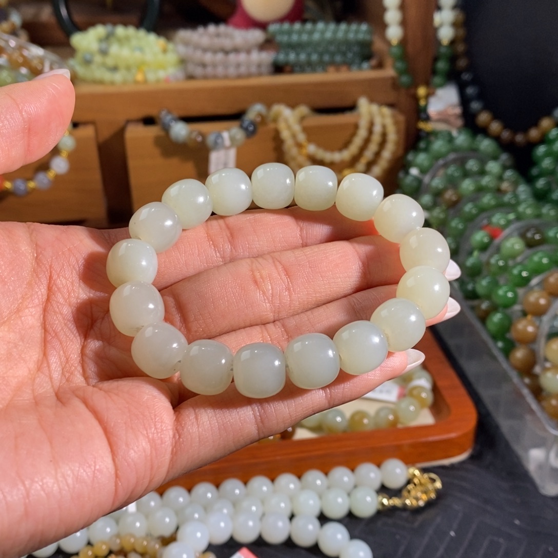 和田玉未镶嵌手链