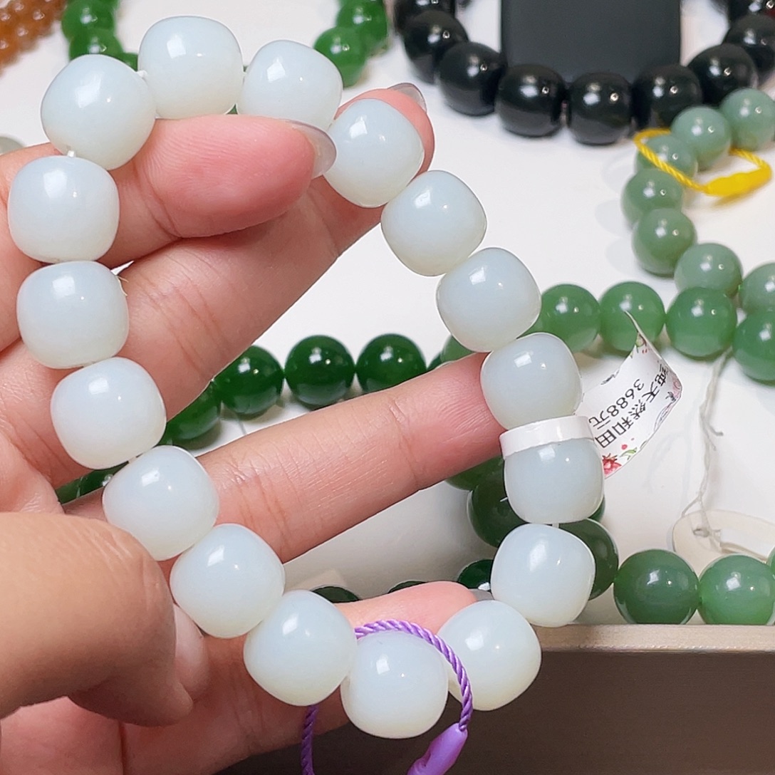 和田玉未镶嵌手链俄白13 