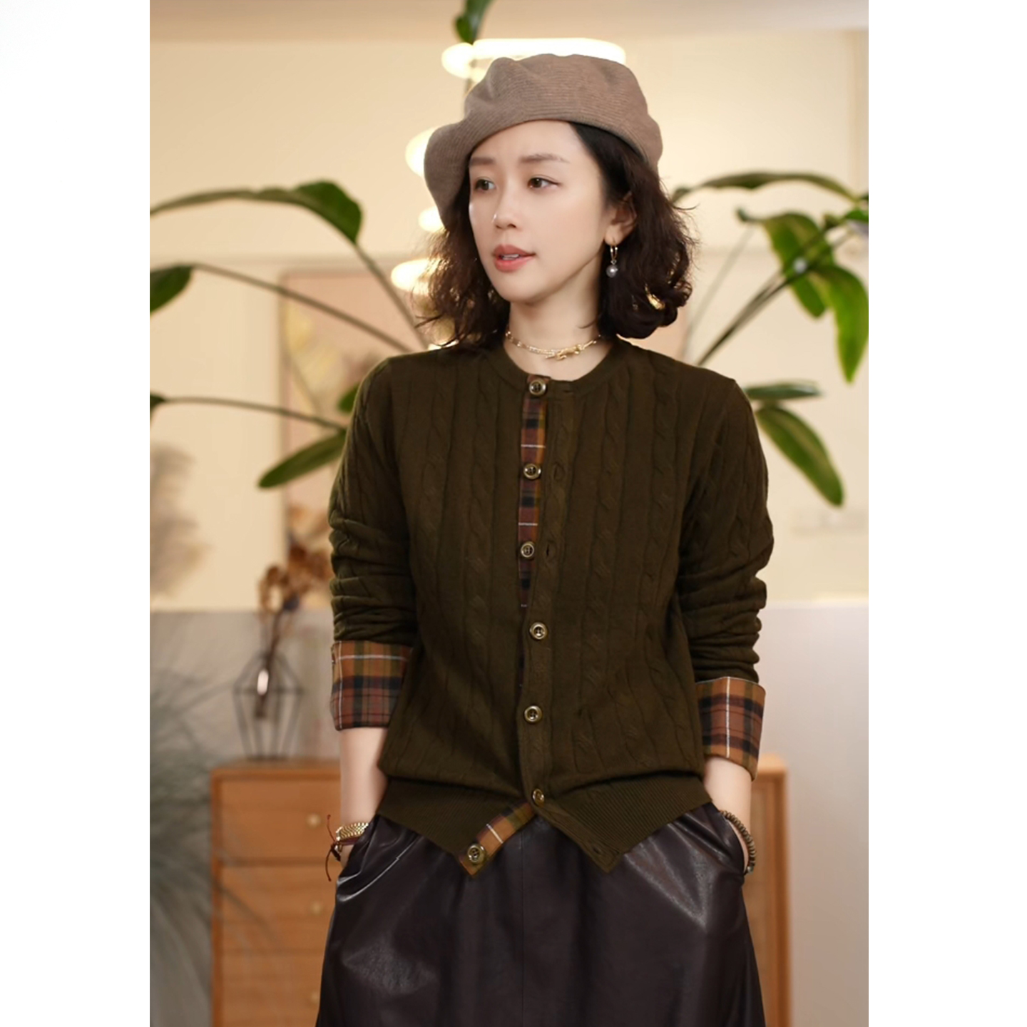 Y【叭哒不惑】逆山 绵羊毛圆领格纹拼接设计感针织衫开衫女上衣